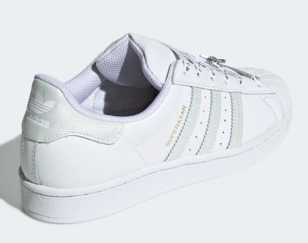 $28 (原价 $40) + 免邮史低价：eBay US官网 adidas Originals Superstar 女士三条杠贝壳头板鞋7折热卖 