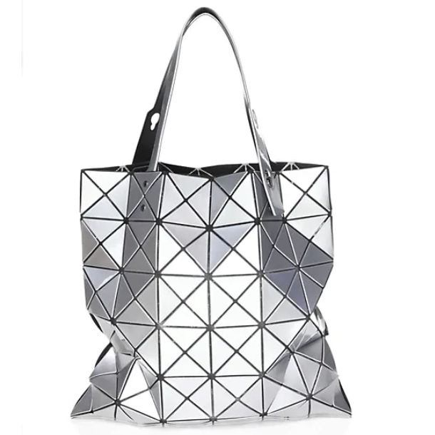 $325 (原价 $425) + 免邮 立减$100Saks Fifth Avenue官网 Bao Bao Issey Miyake 三宅一生白色六格托特包热卖 