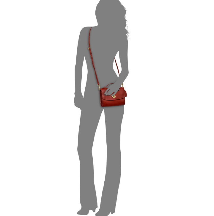 Macy s官网 COACH Kip Turn-lock 斜挎包7折热卖 两色可选 $157.50 (原价 $225) + 免邮Macy s官网 COACH Kip Turn-lock 斜挎包7折热卖 两色可选