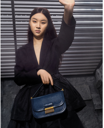 现价$69 + 免邮小红书热门款：Charles & Keith 复古风琴包热卖 多色可选 