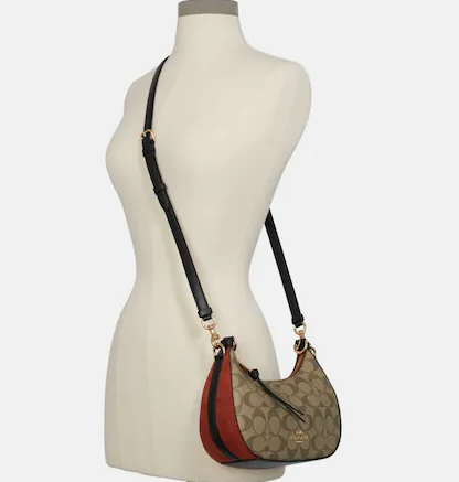 $199 (原价 $398) + 包邮Coach Outlet官网 Kleo Hobo 老花单肩包5折热卖