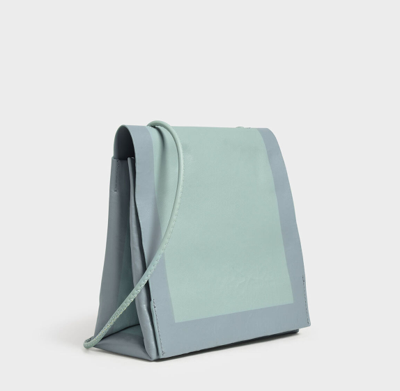 $29 (原价 $59) Charles & Keith 线上限定色牛皮纸袋包49折热卖 