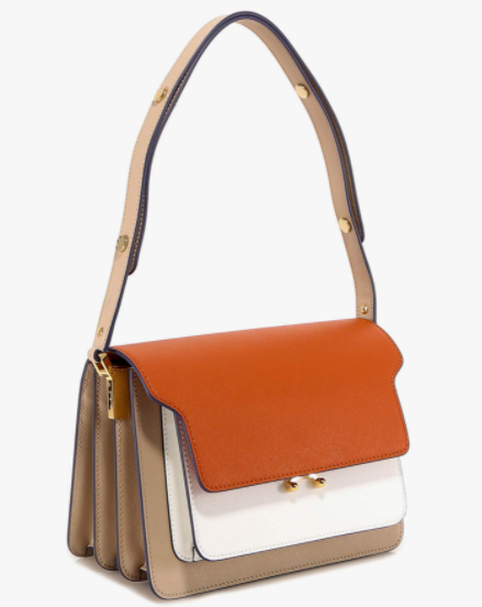 Marni是一个由设计师Consuelo Castiglioni女士在1994年创立的女装与配饰品牌