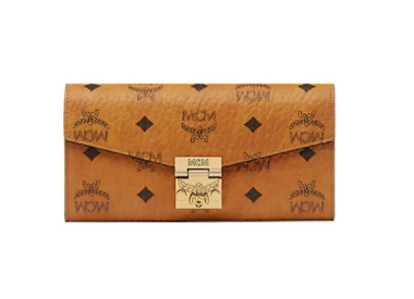 著名欧洲新奢侈时装品牌MCM (Mode CreationMunich)为皮件市场带来了主流的回归