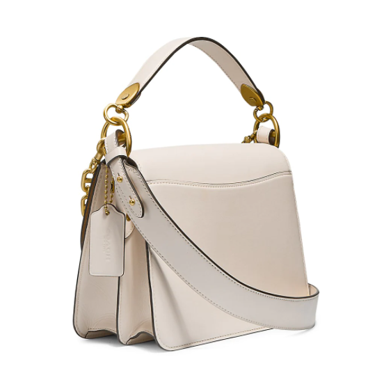 Saks Fifth Avenue官網 COACH Beat純色斜挎包5折熱賣 $275 (原價 $550) + 免運費Saks Fifth Avenue官網 COACH Beat純色斜挎包5折熱賣