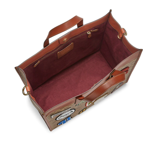 Saks Fifth Avenue官網精選COACH蔻馳40 Patches貼飾托特包特賣! 現價$416.50 (原價$595)Saks Fifth Avenue官網精選COACH蔻馳40 Patches貼飾托特包特賣!