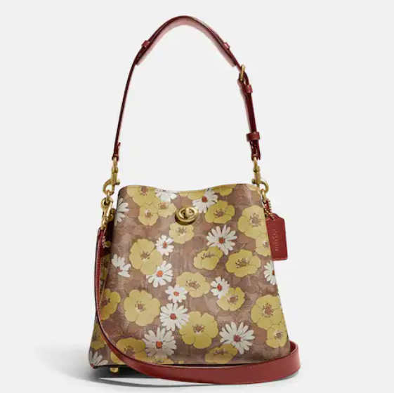 $158 (原价 $395) + 免邮Coach Outlet官网 Coach Willow 雏菊印花水桶包4折热卖 