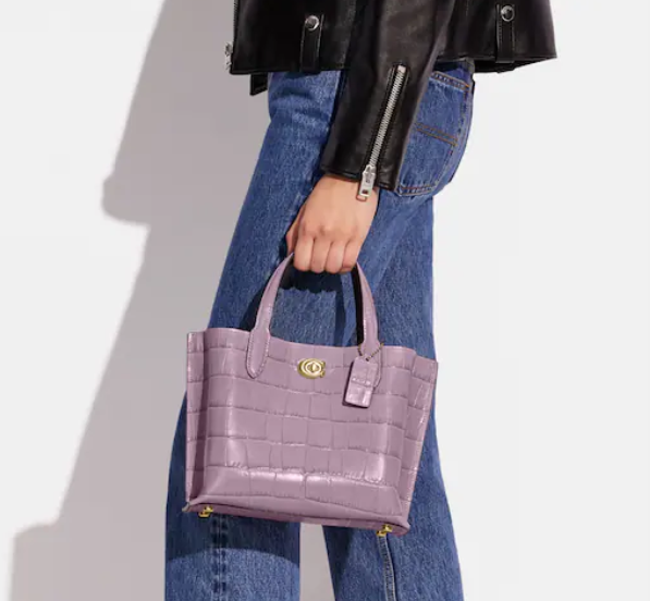 $140 (原价 $350) + 免邮Coach Outlet官网 Coach Willow 24 香芋紫托特包4折热卖 