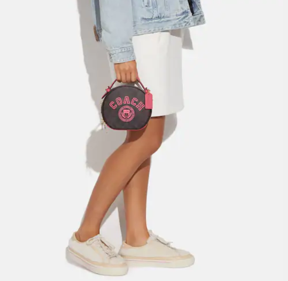 $159 (原价 $350) + 免邮Coach Outlet官网 Coach Canteen 徽章圆饼斜挎包45折热卖
