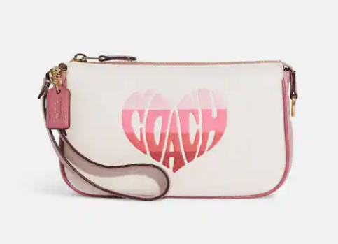 现价$52.32 (原价$218)COACH Outlet官网精选Coach Nolita 19蔻驰爱心麻将包优惠！