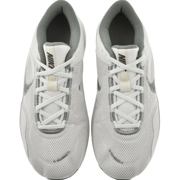 £36 (原价 £60) 包邮Mainline Menswear官网 Nike Legend 运动鞋6折热卖