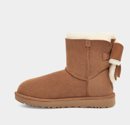 UGG官网 Heritage经典蝴蝶结雪地靴7折热卖 $118.99 (原价 $170)UGG官网 Heritage经典蝴蝶结雪地靴7折热卖