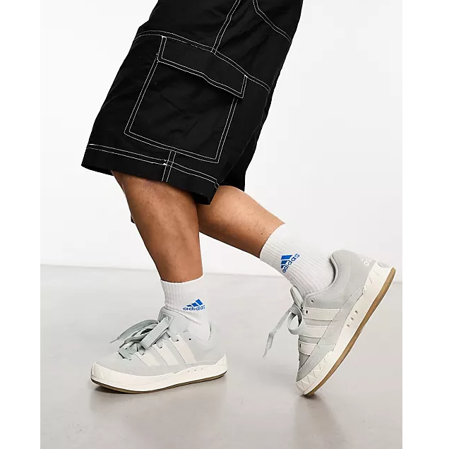 ASOS US官网 adidas Originals Adimatic 灰绿中性款面包鞋3.5折热卖 $42 (原价 $120) ASOS US官网 adidas Originals Adimatic 灰绿中性款面包鞋3.5折热卖