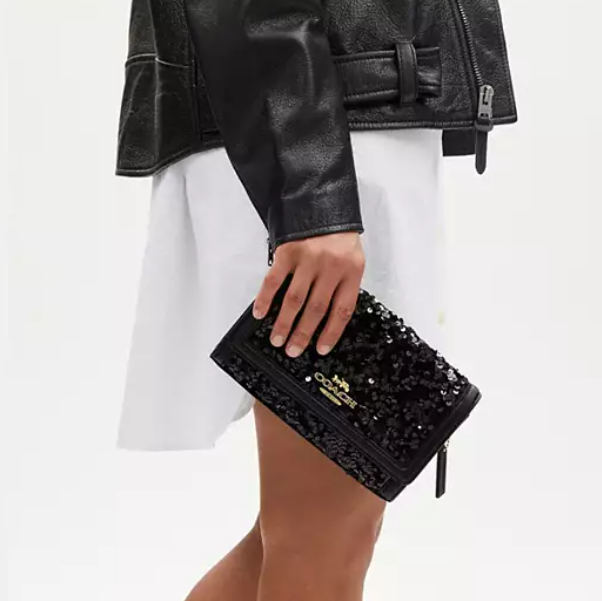 70% Off Coach Flap Clutch Crossbody @ Coach Outlet $89.40 (Value $298) + Free Shipping 70% Off Coach Flap Clutch Crossbody @ Coach Outlet