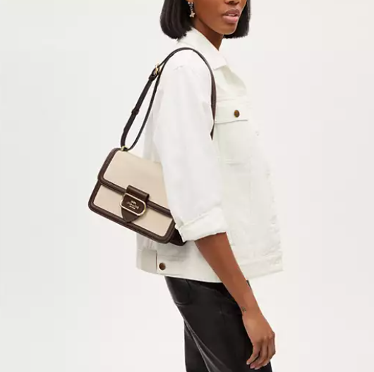 Coach Outlet官网 Coach Morgan Square 新款单肩包4折热卖   $180 (原价 $450) + 免邮Coach Outlet官网 Coach Morgan Square 新款单肩包4折热卖
