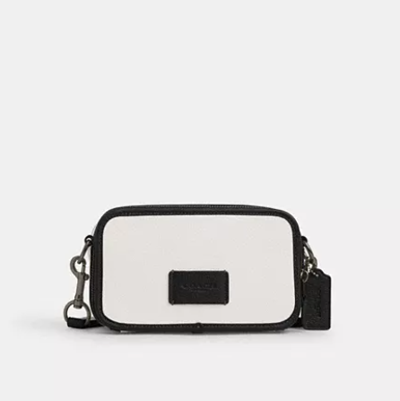 $98.40 (原价 $328) + 免邮Coach Outlet官网 Coach Wyatt 相机包3折热卖  	