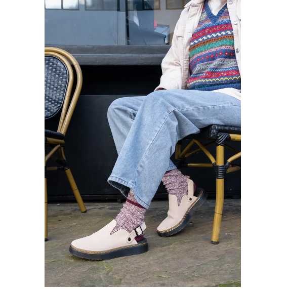 $66 (原价 $110) + 免邮Nordstrom官网 Dr. Martens Carlson 女士厚底勃肯鞋6折热卖