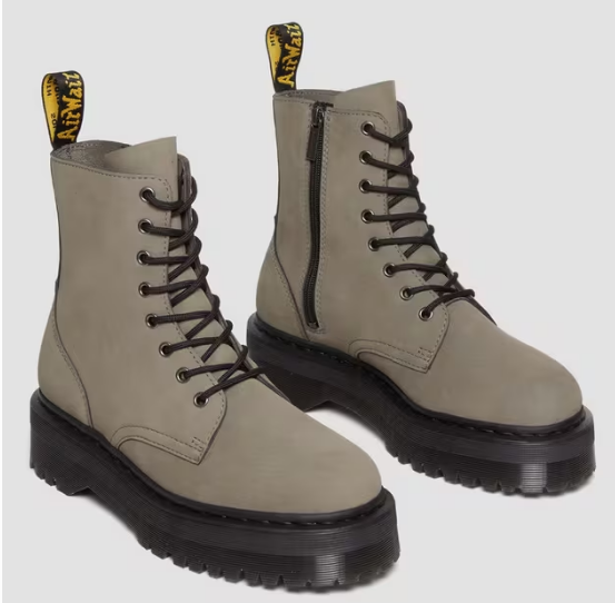 £100 (原价 £199) 包邮Dr. Martens UK官网 Jadon厚底马丁靴5折热卖