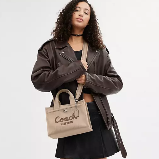 售价$195 + 免邮Coach Outlet官网 Coach Cargo 26 新款托特包上新热卖 2色可选 