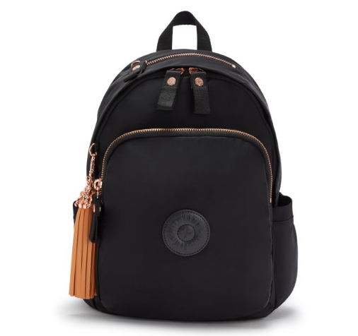 Genieße viel Stauraum im Delia-Rucksack Genieße viel Stauraum im Delia-Rucksack