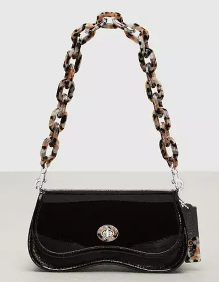 Coach 波浪形Dinky 褶皺漆皮腋下包 @ Coach,5折,多色選 $175 (原價$350)Coach 波浪形Dinky 褶皺漆皮腋下包 @ Coach,5折,多色選