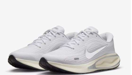 $74.98 (原价 $90) + 包邮DSW官网 Nike Journey Run运动鞋热卖
