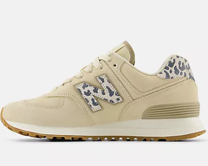 AU$120 (原价 AU$160)New Balance AU官网 574女款运动鞋7.5折热卖