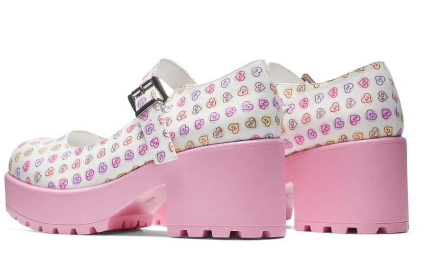 Koi Footwear UK官网 Tira爱心印花厚底玛丽珍鞋4折热卖 £19.99 (原价 £50)Koi Footwear UK官网 Tira爱心印花厚底玛丽珍鞋4折热卖