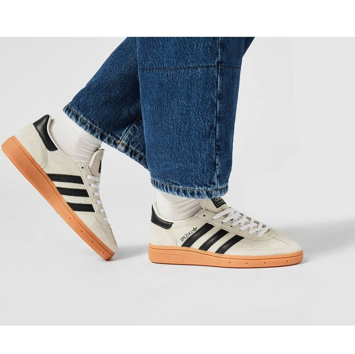 Size官网 adidas Originals Handball Spezial 女士运动板鞋8.2折热卖 €90 (原价 €110) Size官网 adidas Originals Handball Spezial 女士运动板鞋8.2折热卖