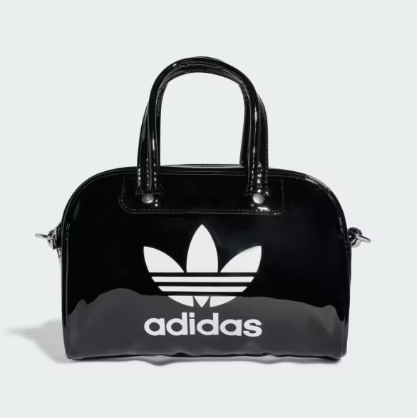 40% off adidas Adicolor Mini Bowling Bag @ adidas MY RM113.40 (Was RM189) 40% off adidas Adicolor Mini Bowling Bag @ adidas MY