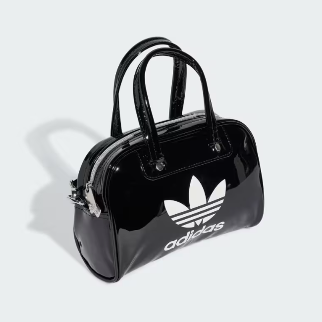 40% off adidas Adicolor Mini Bowling Bag @ adidas MY RM113.40 (Was RM189) 40% off adidas Adicolor Mini Bowling Bag @ adidas MY