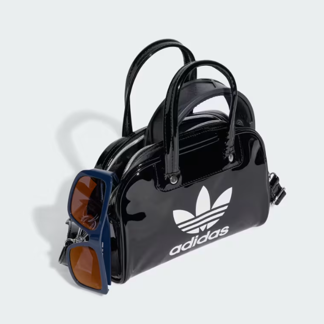 40% off adidas Adicolor Mini Bowling Bag @ adidas MY RM113.40 (Was RM189) 40% off adidas Adicolor Mini Bowling Bag @ adidas MY