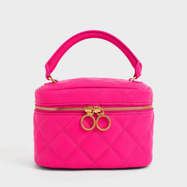 Charles & Keith 香奈儿相似款盒子化妆包8.1折特惠 CA$59 (原价 CA$73) Charles & Keith 香奈儿相似款盒子化妆包8.1折特惠