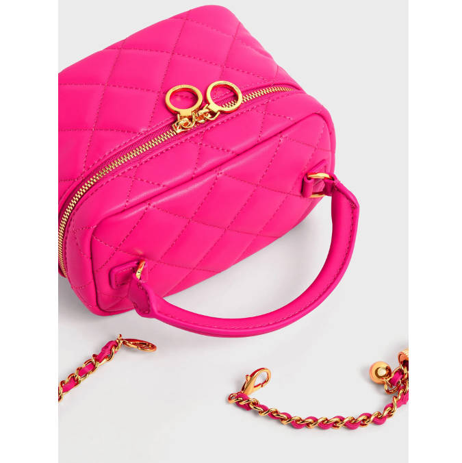 Charles & Keith 香奈儿相似款盒子化妆包8.1折特惠 CA$59 (原价 CA$73) Charles & Keith 香奈儿相似款盒子化妆包8.1折特惠