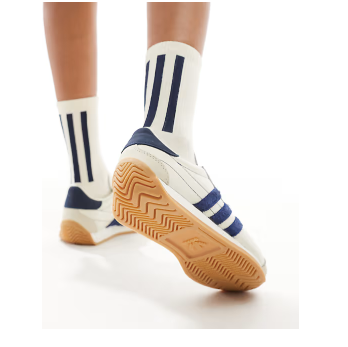 ASOS UK官网 adidas Originals Country OG 运动鞋7折热卖 £59.50 (原价 £85) + 免邮ASOS UK官网 adidas Originals Country OG 运动鞋7折热卖