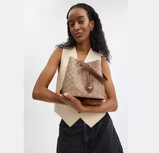 $199 (原价 $398) + 免邮Coach Outlet官网 Coach Rowan 新款老花帆布水桶包5折特惠 2色可选 