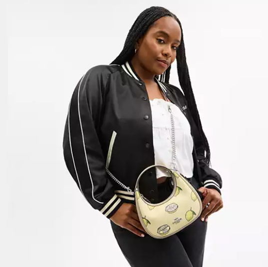 C$108 (原价 C$360) + 免邮Coach Outlet CA官网 Coach Carmen 柠檬印花迷你斜挎包3折特惠 