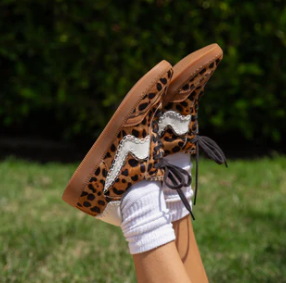Leopard print was a huge statement on the Fall/Winter 2025 runways. Designers from Fendi to Saint Laurent and Khaite showcased it in a variety of ways
