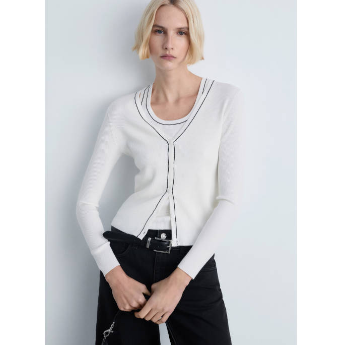 MANGO V领针织开衫5折热卖 $29.99 (原价 $59.99) MANGO V领针织开衫5折热卖