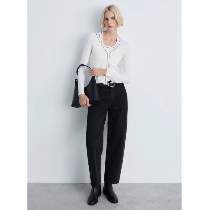 MANGO V领针织开衫5折热卖 $29.99 (原价 $59.99) MANGO V领针织开衫5折热卖